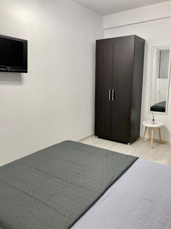 Апартаменты Apartament Luca Дробета-Турну-Северин Экстерьер фото